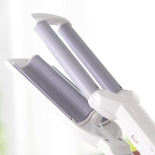 Hair straightener - InnovaGoods - Ceramic model - 55 W - Temperature 200 °C - 360 ° rotating cable